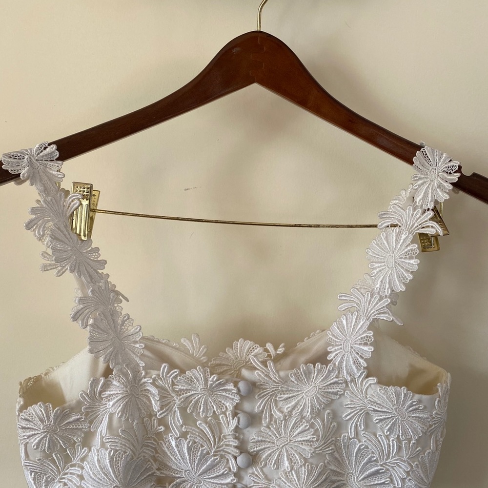 DESTINATION WEDDING — amazing 2 piece top & skirt white formal/wedding..♥️ - Picture 4 of 8
